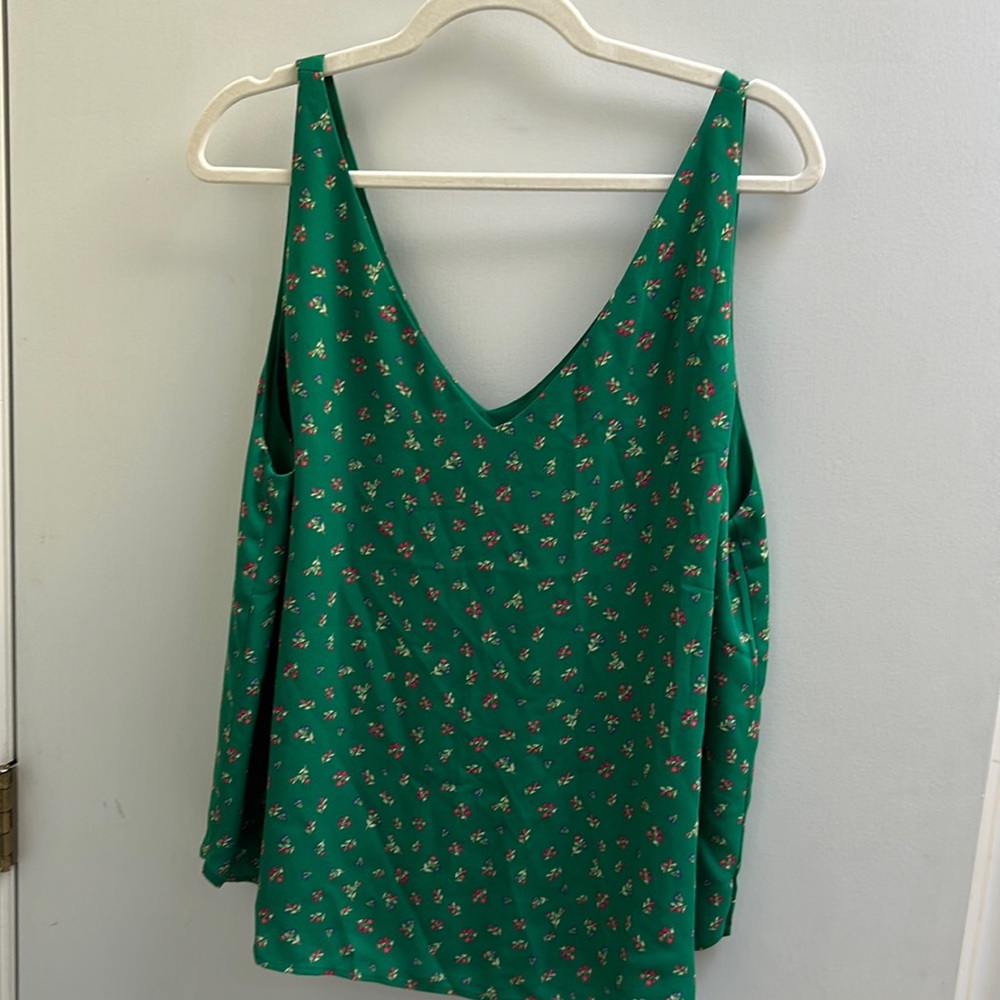 Loft green pattern sleeveless green flower pattern XL